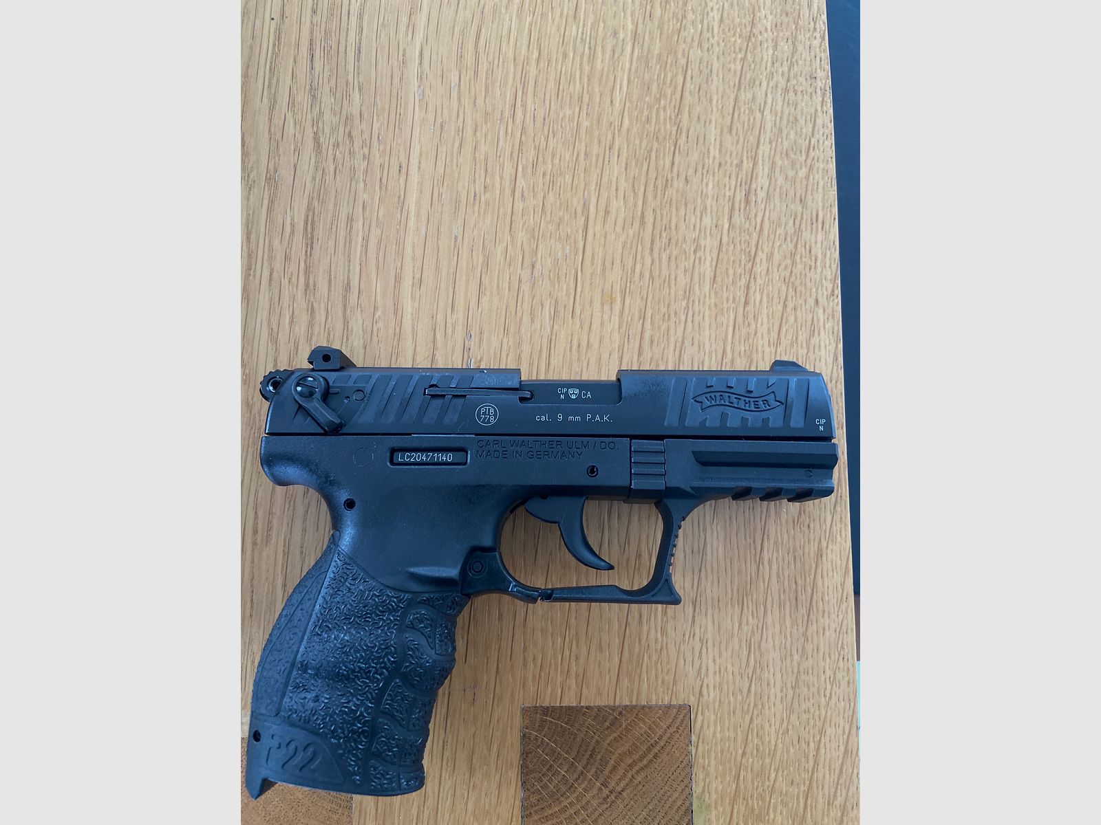 Walther P22 Schreckschuss 9 mm P.A.K inkl. Munition