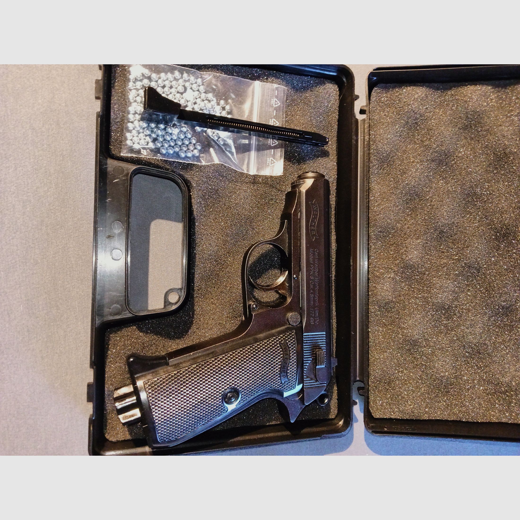 Walther PPK/S CO2, 4.5mm BB Blowback, FREE SHIPPING!, image 2 of 14