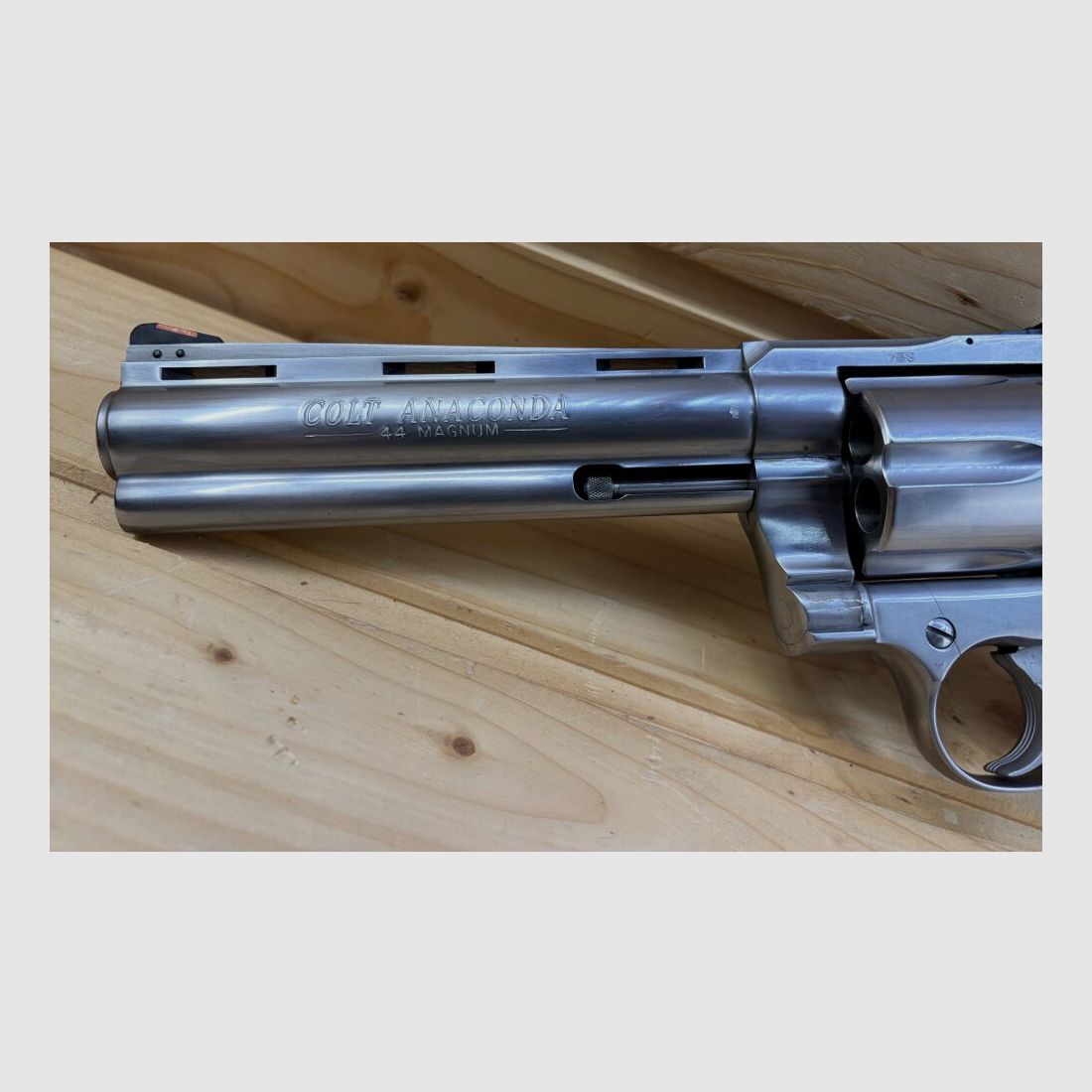 Colt Anaconda .44 Magnum Revolver, Barrel Length: 6" .44RemMag