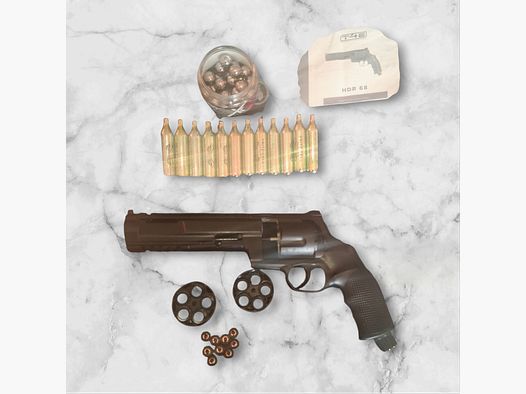HDR 68 revolver with tuning kit - like new (original packaging) + premium tuning ammunition & CO2
