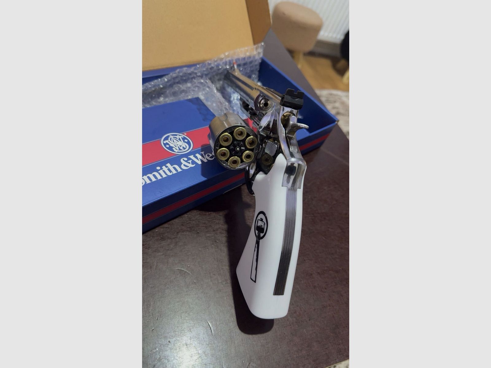 Smith & Wesson 629 Vertrouw me 6" NKL-WHT CO2 Revolver 4,5mm