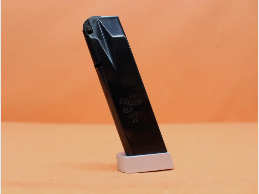 SIG Sauer SIG Sauer P226: Revista de 14 disparos (12+2) niquelada con base de aluminio X-FIVE/ X-SIX .40S&W