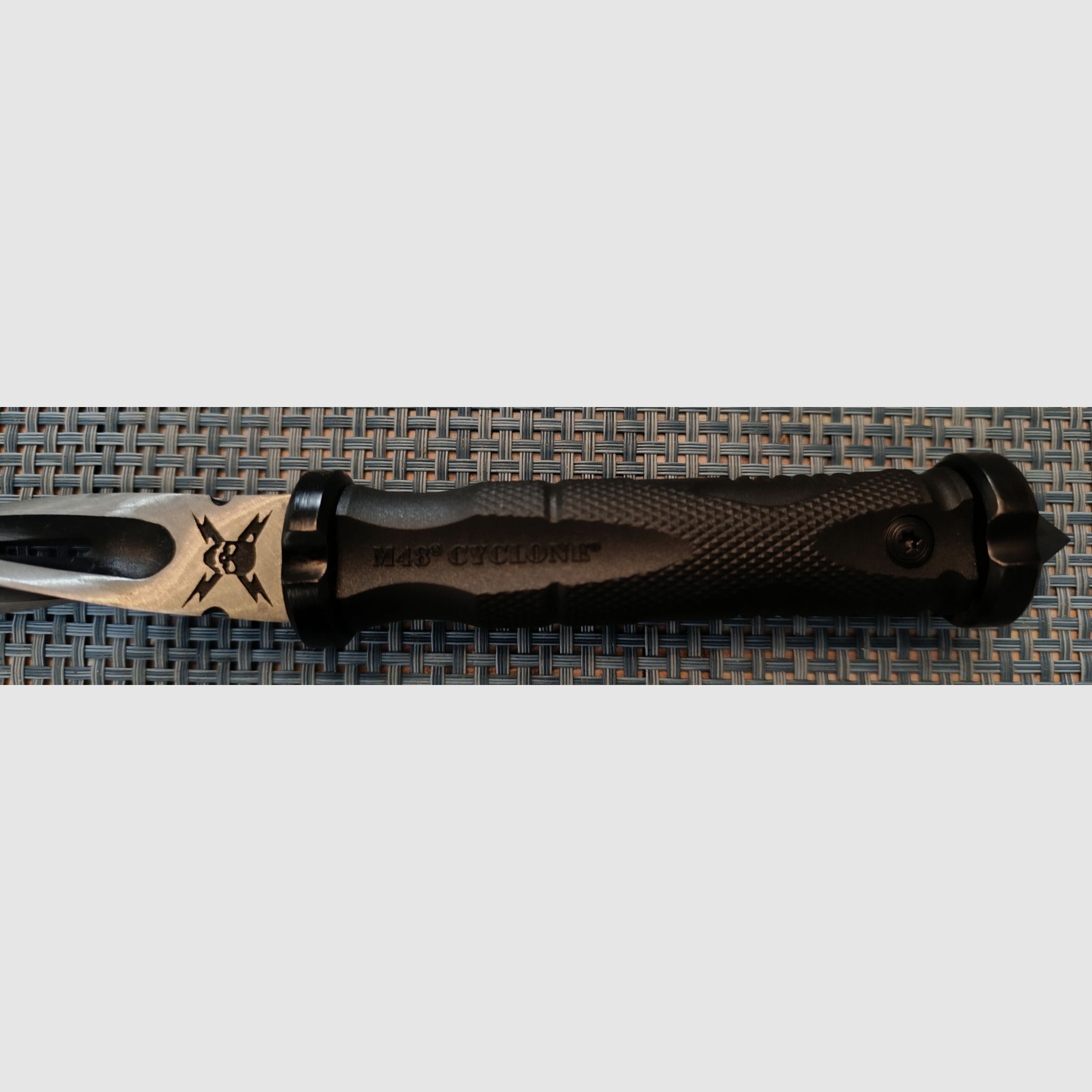 M48 CYCLONE Dolch Stoß Messer Glasbrecher 