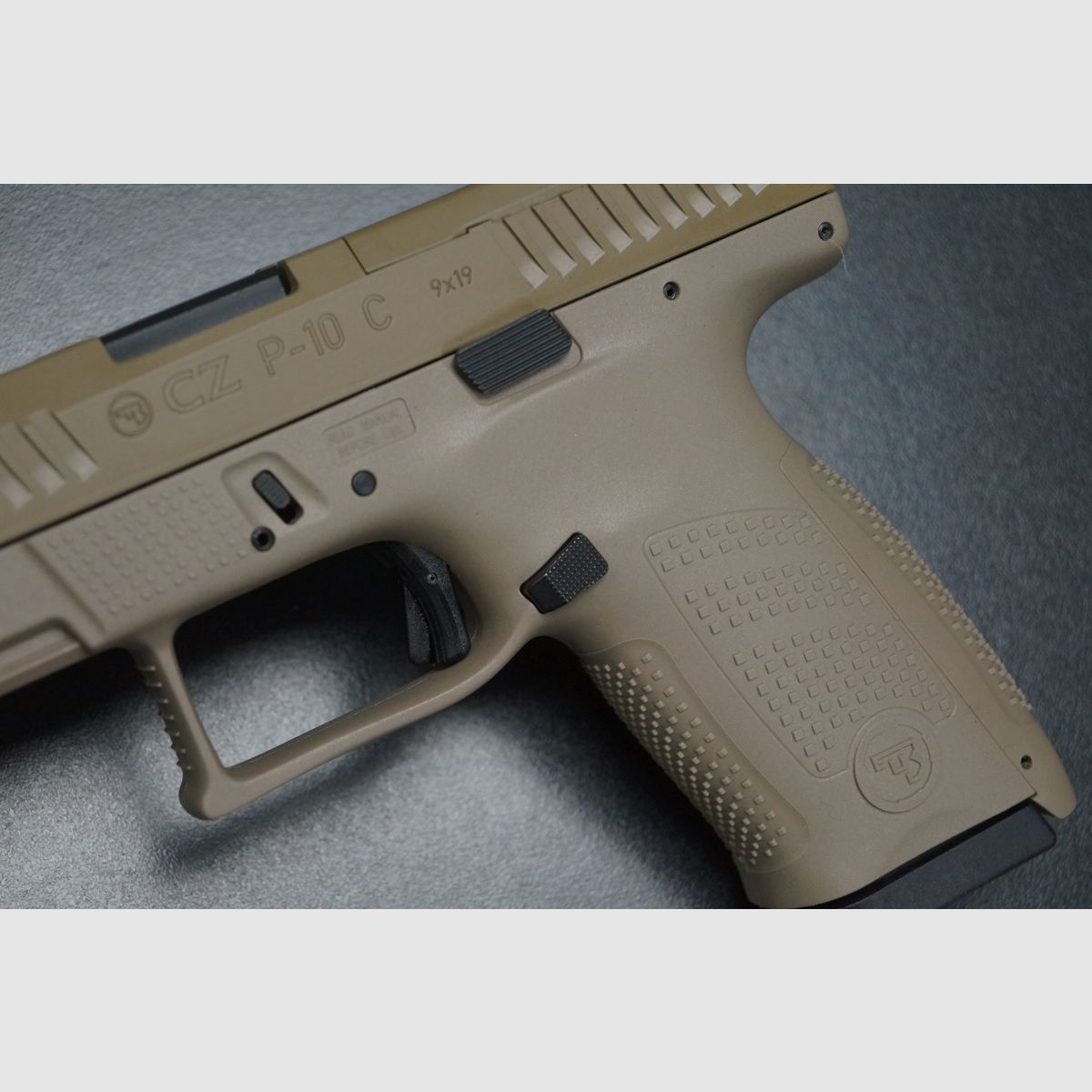 CZ P-10 C OR FDE, afbeelding 5 van 6