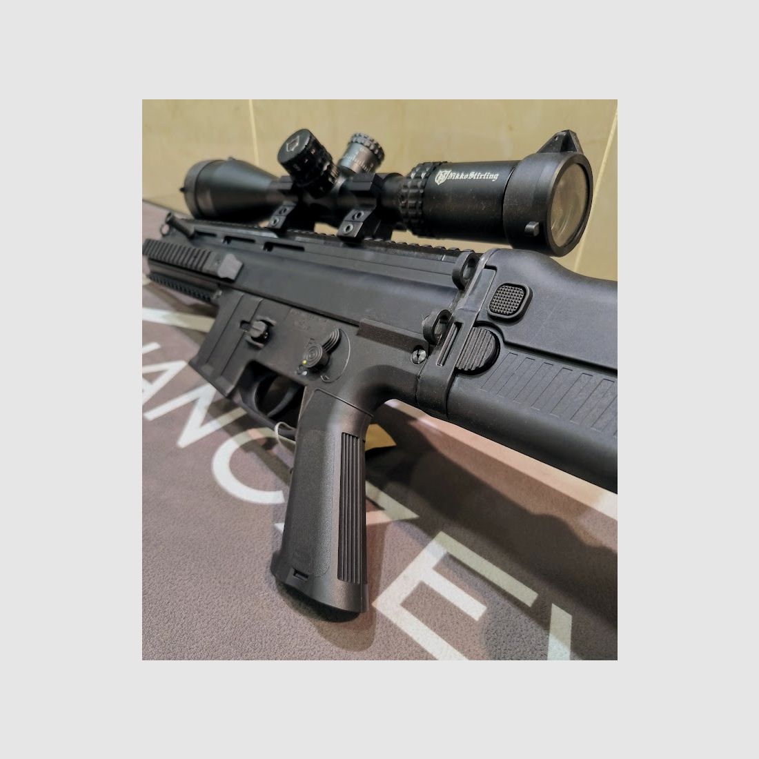 Karabiner ANSCHUTZ MSR RX22 Kal. .22 LR + Zielfernrohr NIKKO STIRLING Targetmaster 6-24x56, Bild 4 von 4