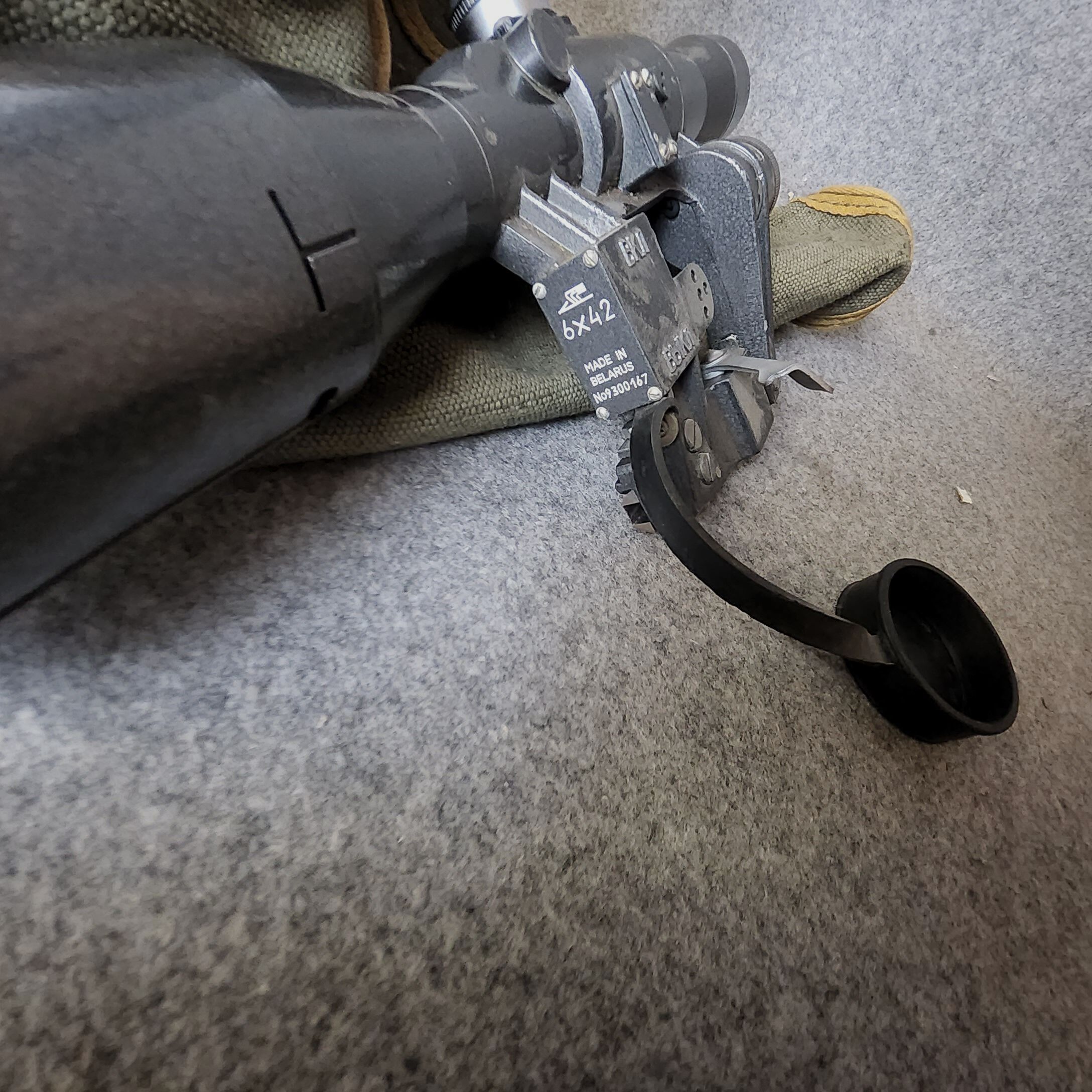 Wit-Rusland 6x42