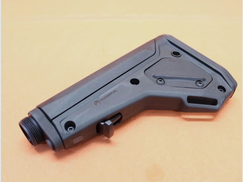 Magpul AR-15: Buttstock Magpul UBR 2.0 (MAG482-BLK) Utility/Battle Rifle Stock Polymer Black