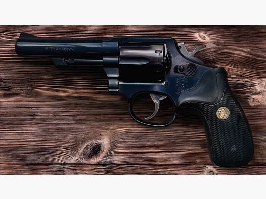 Smith & Wesson Mod. 19‑P – 4" loop – SONDERMODELL inclusief Merkle Tuning – Originele doos & papieren – Verzamelobject (geen logge S&W 686, Colt, Taurus, Ruger)