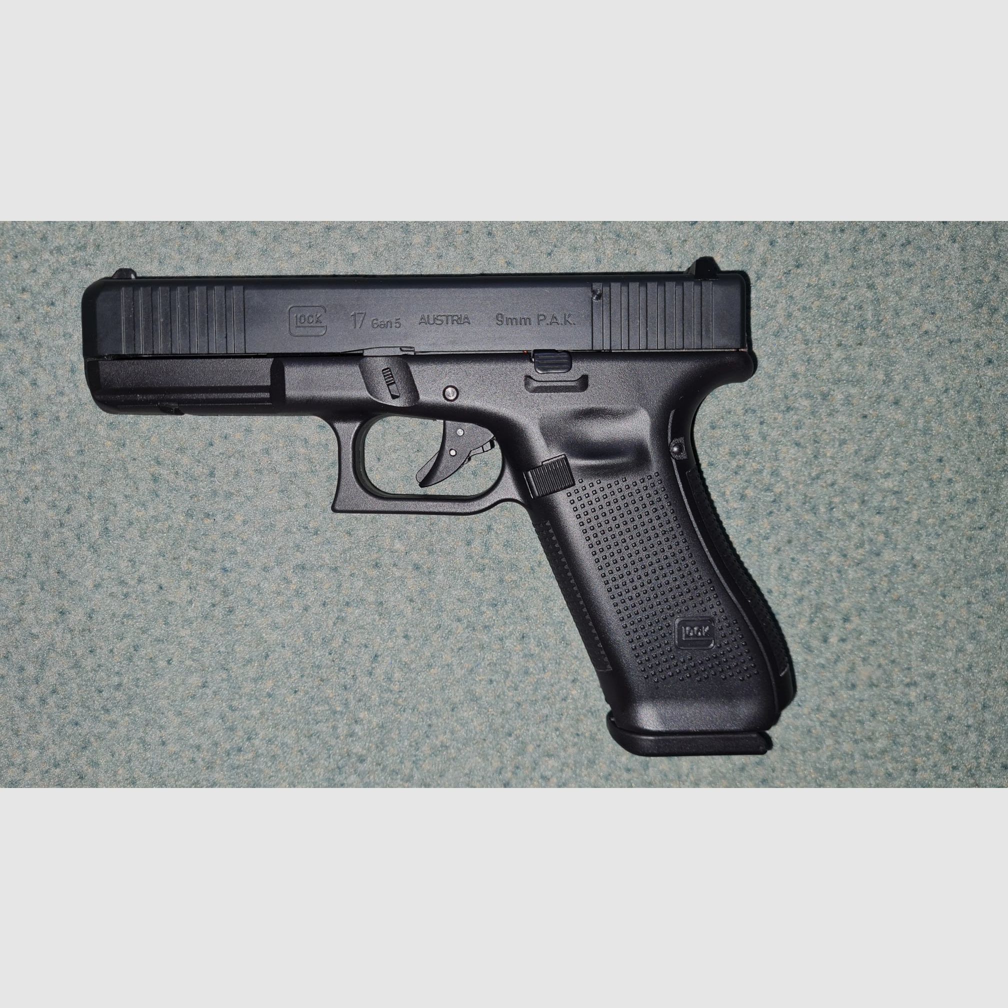 Glock 17 Gen5 9mm P.A.K. Erste Auflage - Sammlerstück