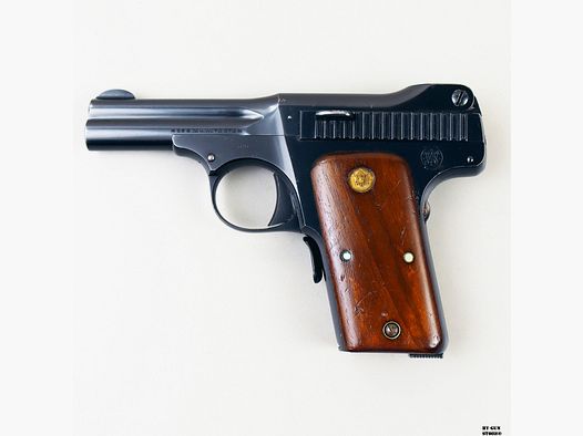 Smith & Wesson pistol mod. Model 35 cal. .35 S&W Auto matr. 3157