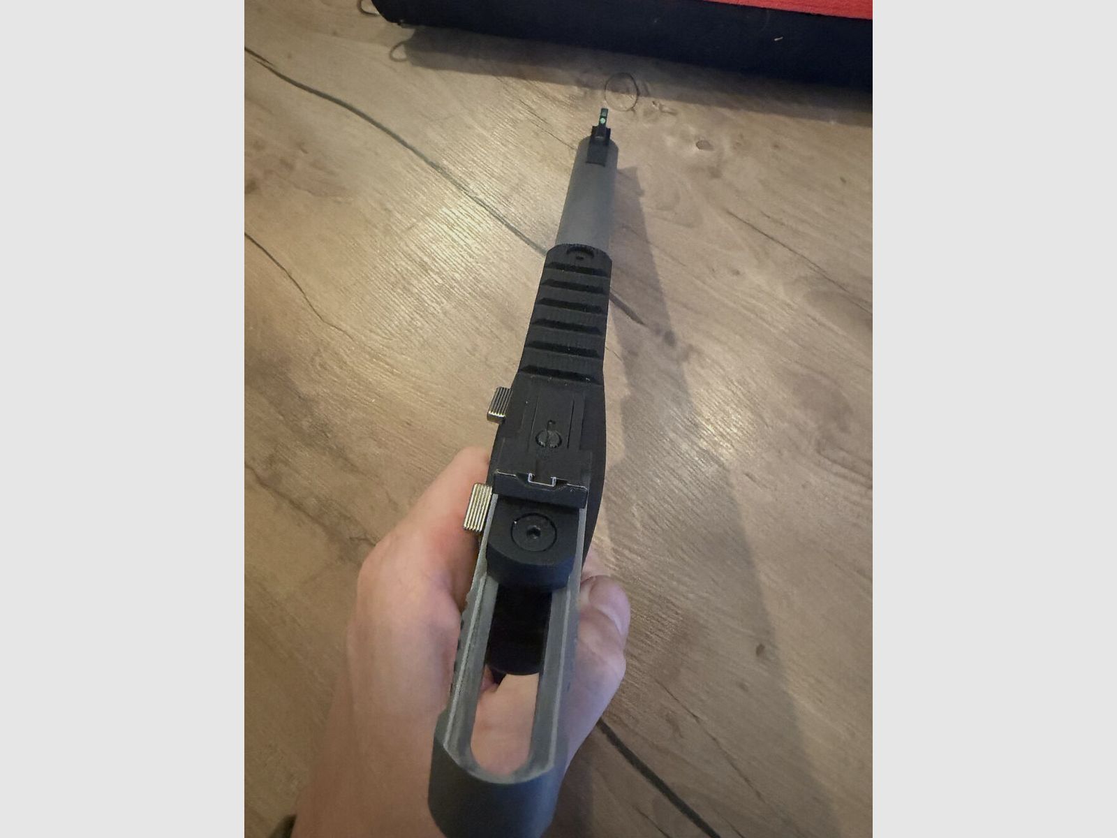 Browning Buck Mark Stainless UDX .22lr met Picatinny rail