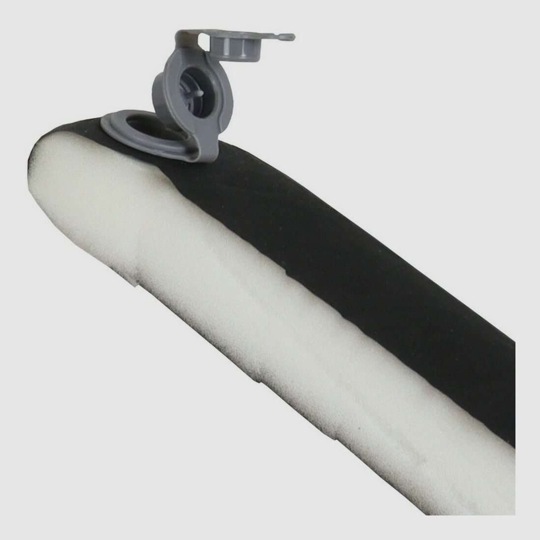 Pokrowiec AKAH z futra z jelenia