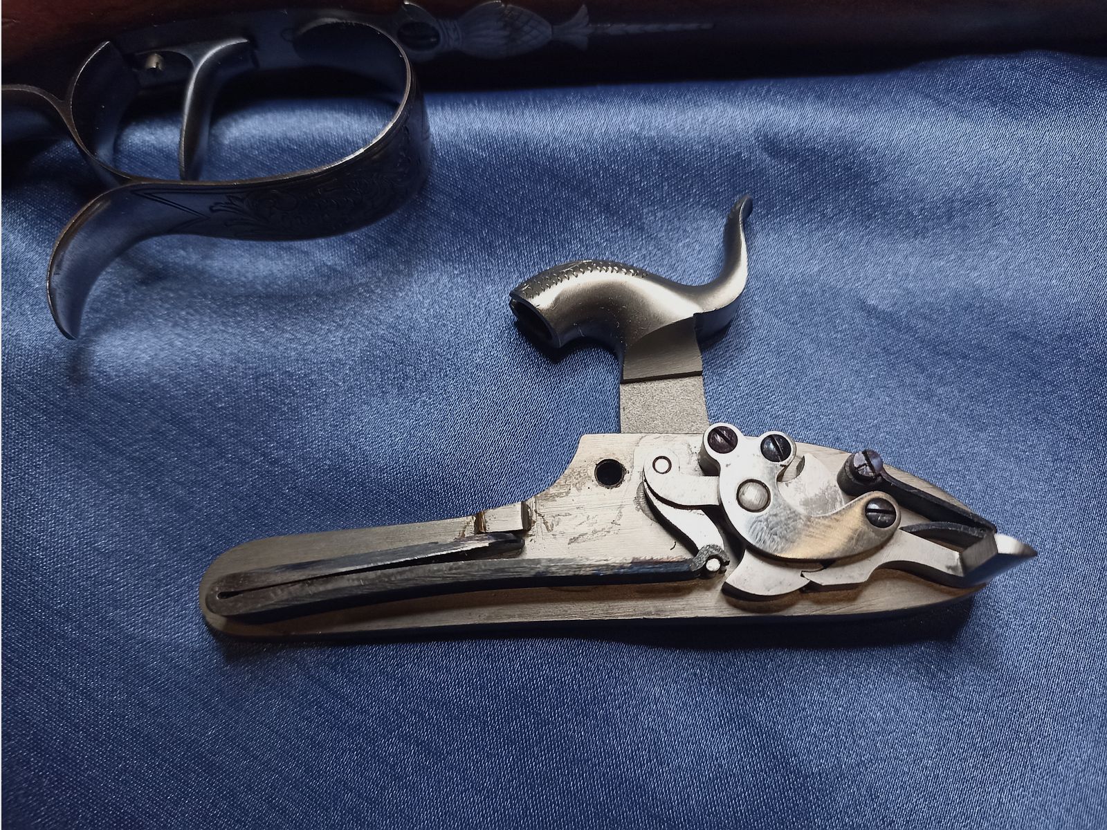 Pistolet perkusyjny Hege Überlingen kal. 33 Siber w Lozannie Złoto