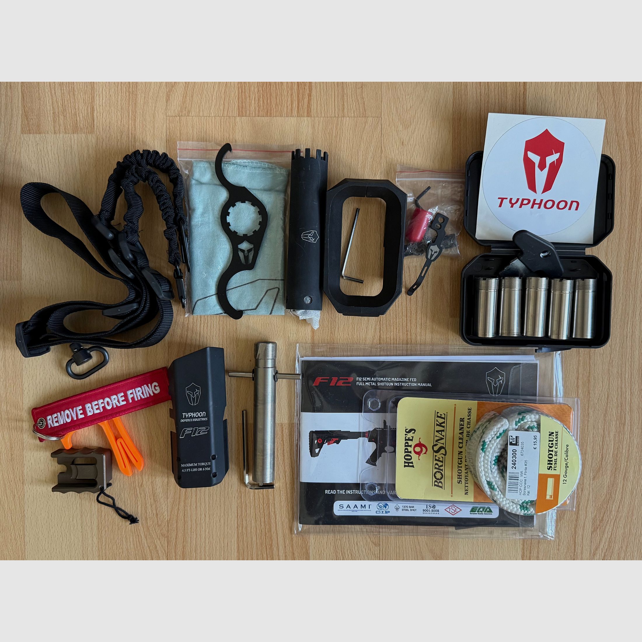 Typhoon F12 Maxi DC Satin escopeta semiautomática con cargador de caja