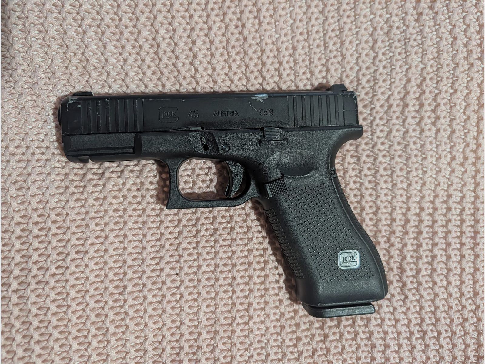 Glock45 Gen5 met magazijnen, afbeelding 3 van 6