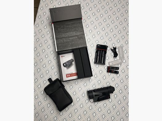 Infiray IRIS IL35 thermal imaging device