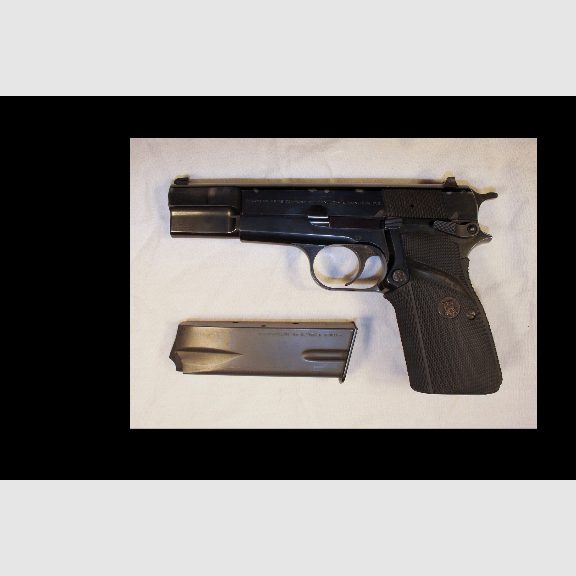 Pistole FN Highpower.