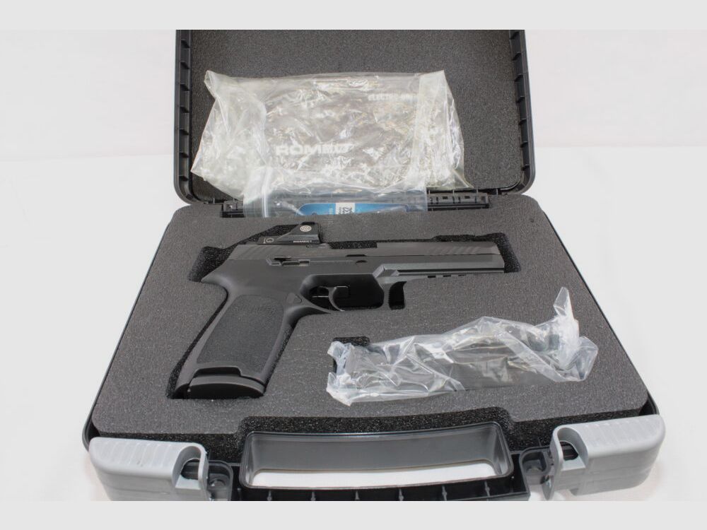 Sig Sauer P320 Fullsize Optic Ready with Red Dot Sight Romeo 1