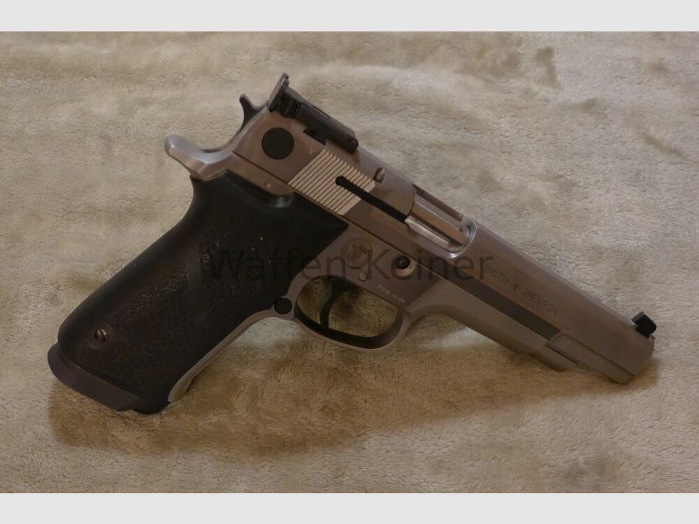 Smith & Wesson Target Champion