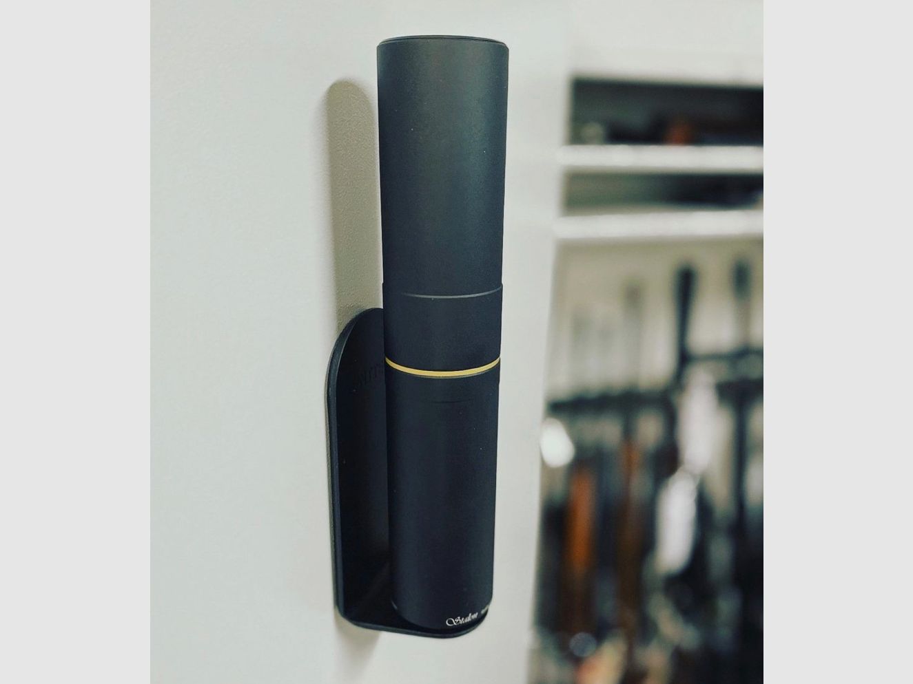 Hunttech Gungnir Magnetic Silencer Mount Black