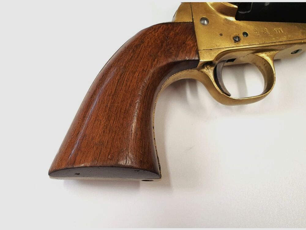 Revólver de percusión desconocido 1851 Navy, calibre .36 Black Powder cañón de 7,5 pulgadas