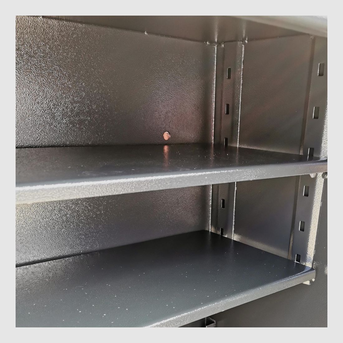 Gun cabinet HUNTER Ricke (1500x440x380) Class 1 EN 1143-1 for up to 9 long guns