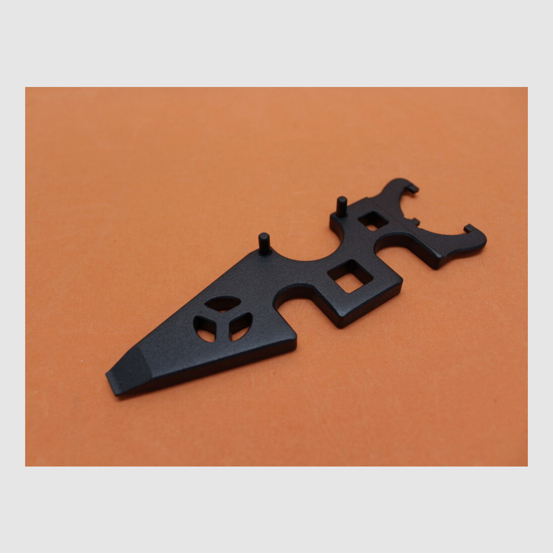 UTG - Leapers AR-15: Armorers Mini Combo Wrench UTG (TL-ARWR02) Multi Function/ Weapon Tool