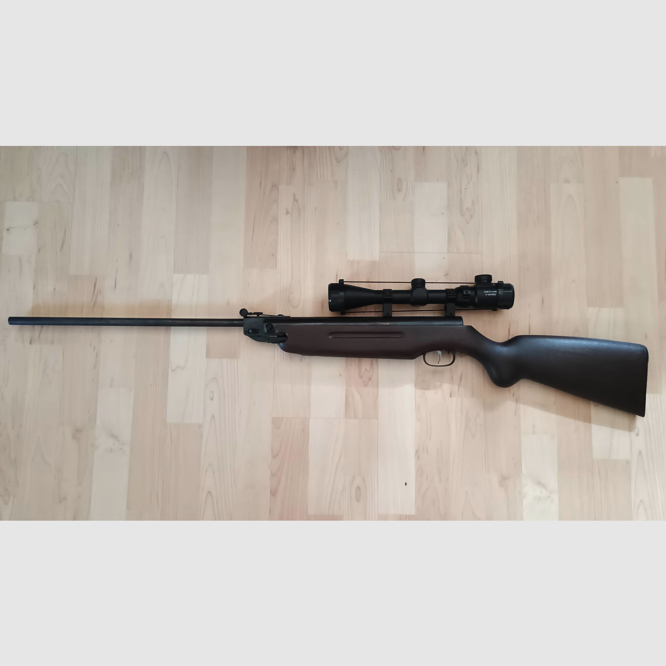 Weihrauch HW 35 4.5 mm ohne F-Zeichen. Mit Zielfernrohr und Tasche.