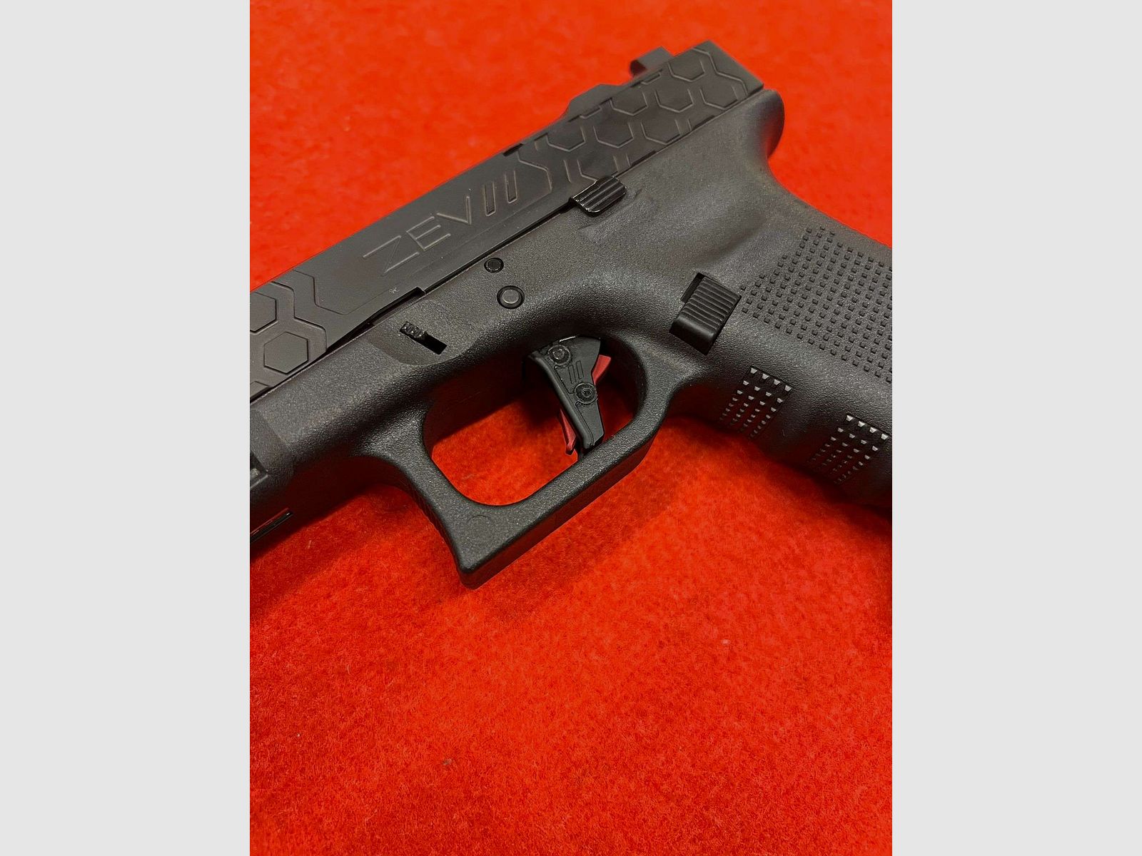 Glock Modell 17 4. GEN. CUSTOM ZEV Kaliber 9x21mm, Bild 7 von 9