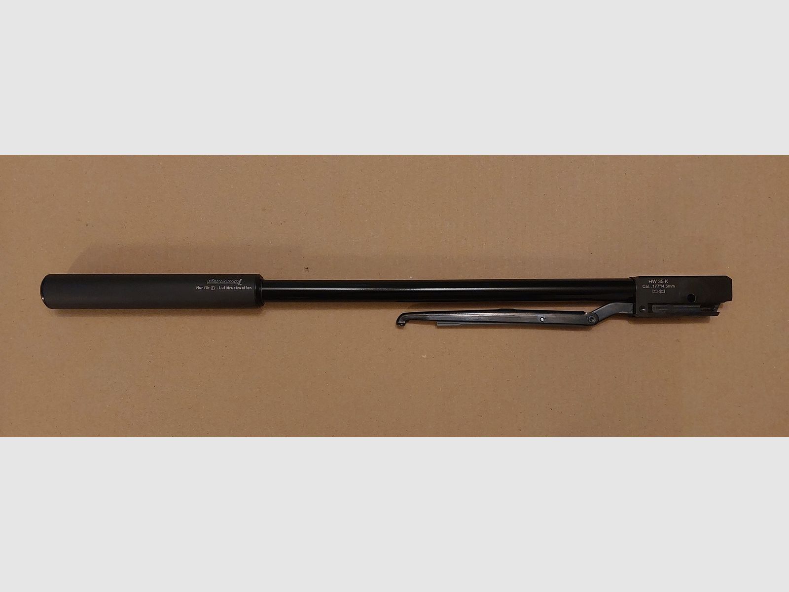Weihrauch HW 35 K Lauf 4,5 mm ohne F mit lackierten Laufmantel, aufgeschraubten Weihrauch Schalldämpfer