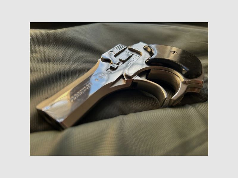 Derringer - High Standard .22LR
