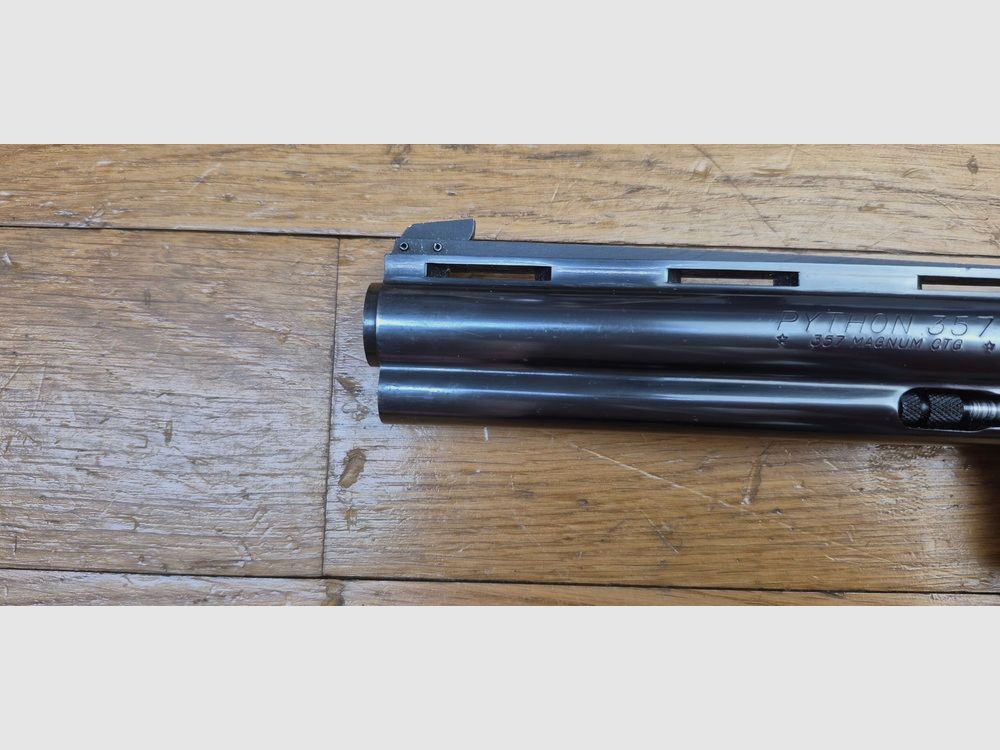 Wunderschöner Colt Python 357 Magnum – Lauf 6 Zoll – Waffe für Anfänger 1968 (!) in Spitzenfinish – Gebrauchte Waffe in hervorragendem Zustand für ihr Alter – Premium-Stück in jeder Hinsicht – TBE++, Bild 9 von 28