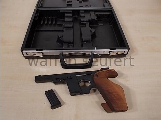 Walther OSP .22 short rapid-fire pistol + spare magazine