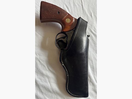 Colt Python .357 CTG, r. 1978, 4“