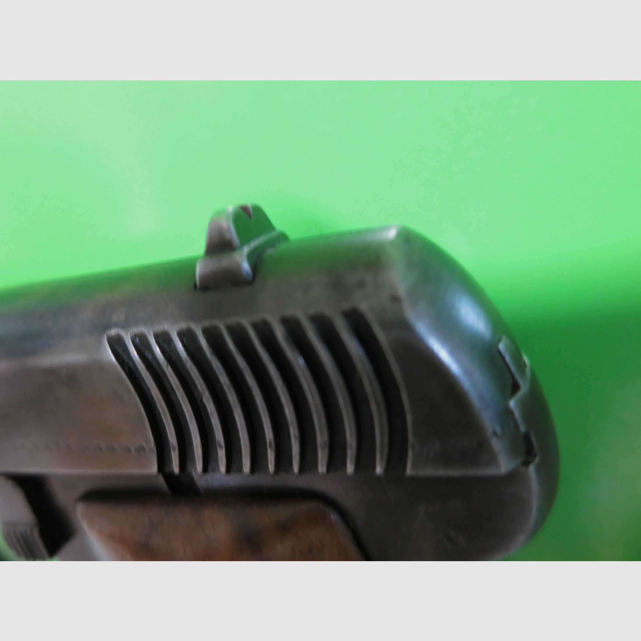 Halbautomatische  Astra Modell 200 (?), Lady-Gun im Westentaschenformat,  7,65mm Browning       #71-