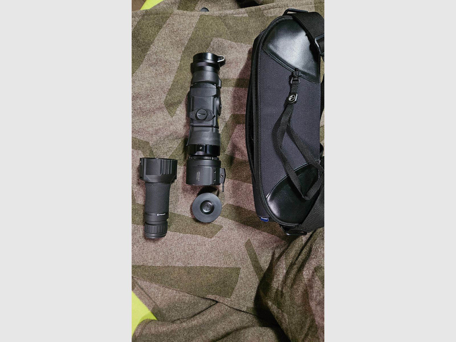 Wärmebildgerät PULSAR Core FXQ 55 BW inkl. Zubehörpaket