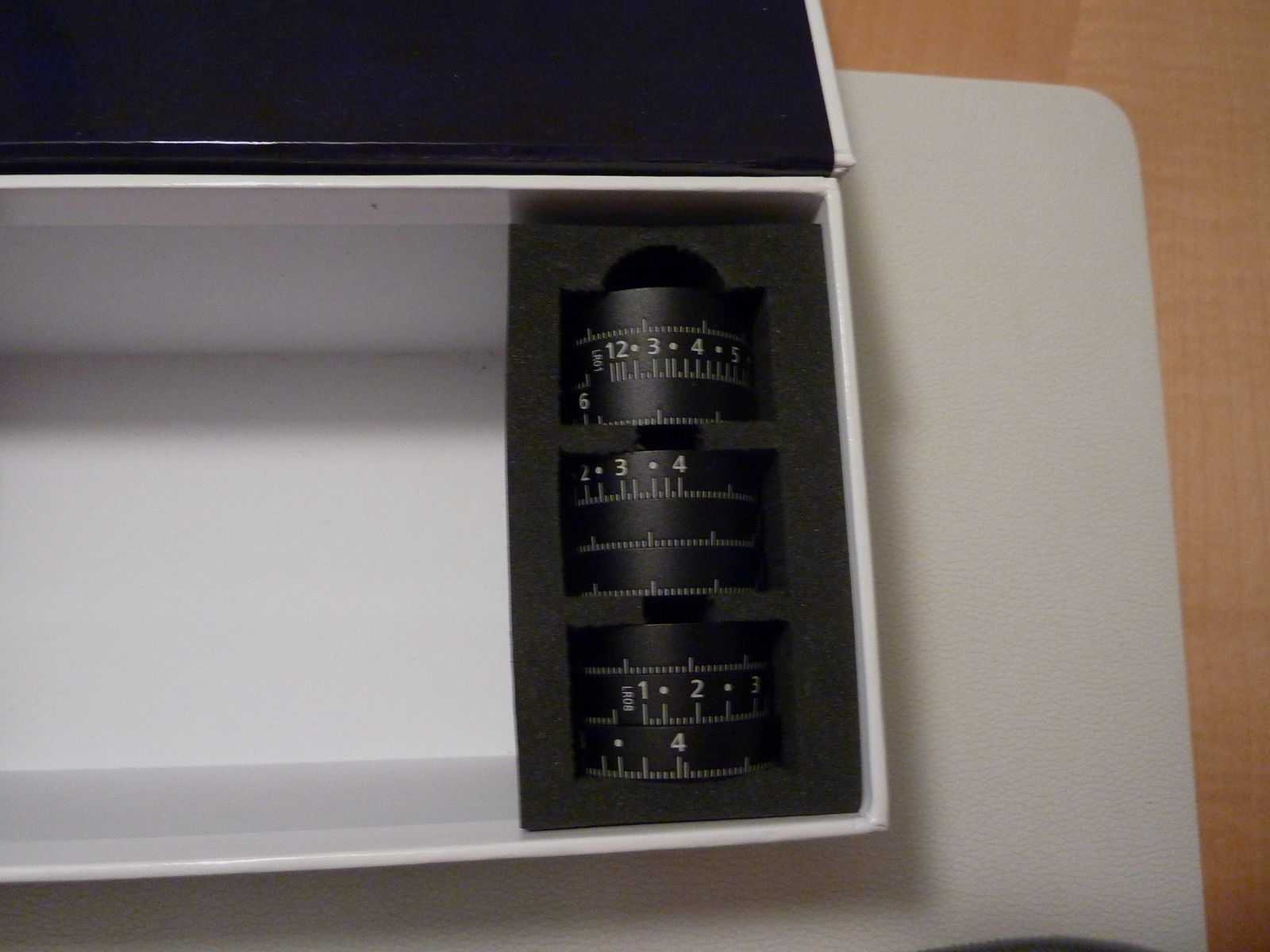 ZEISS VICTORY V8 telescopio 2.8-20x56 con ASV, reticolo illuminato 60 con montaggio a sella Blaser