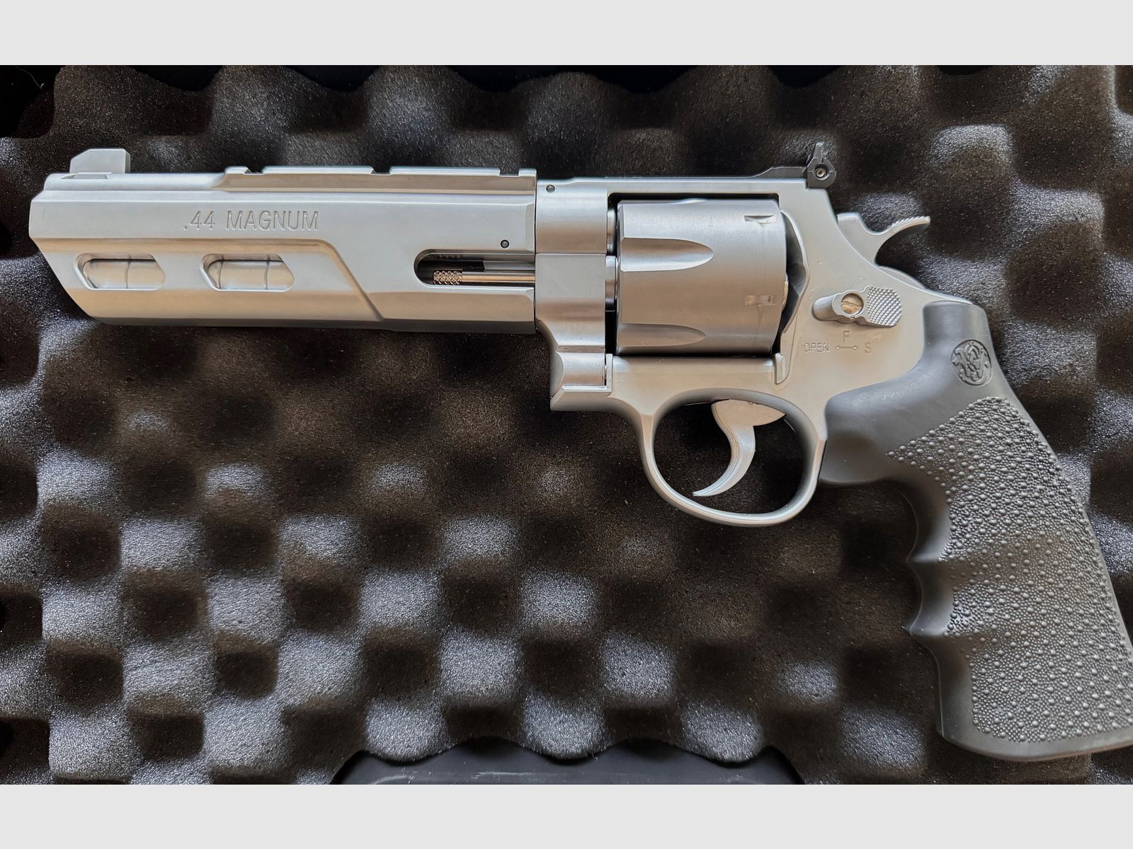 Smith & Wesson 629 Competitor CO₂ Revolver 4.5 mm Diabolo