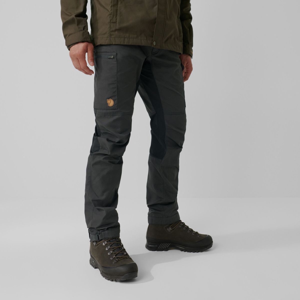 FJÄLLRÄVEN Kaipak Trousers M Regular Dark Olive