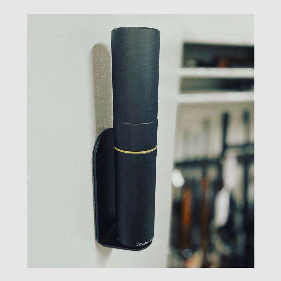 Hunttech Gungnir Magnetic Silencer Mount Black