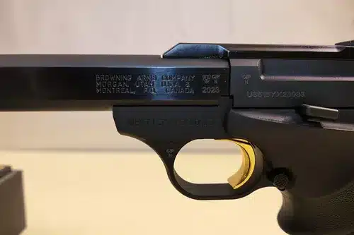 Pistola Browning Buck Mark Standard Urx cal 22lr, immagine 6 di 10