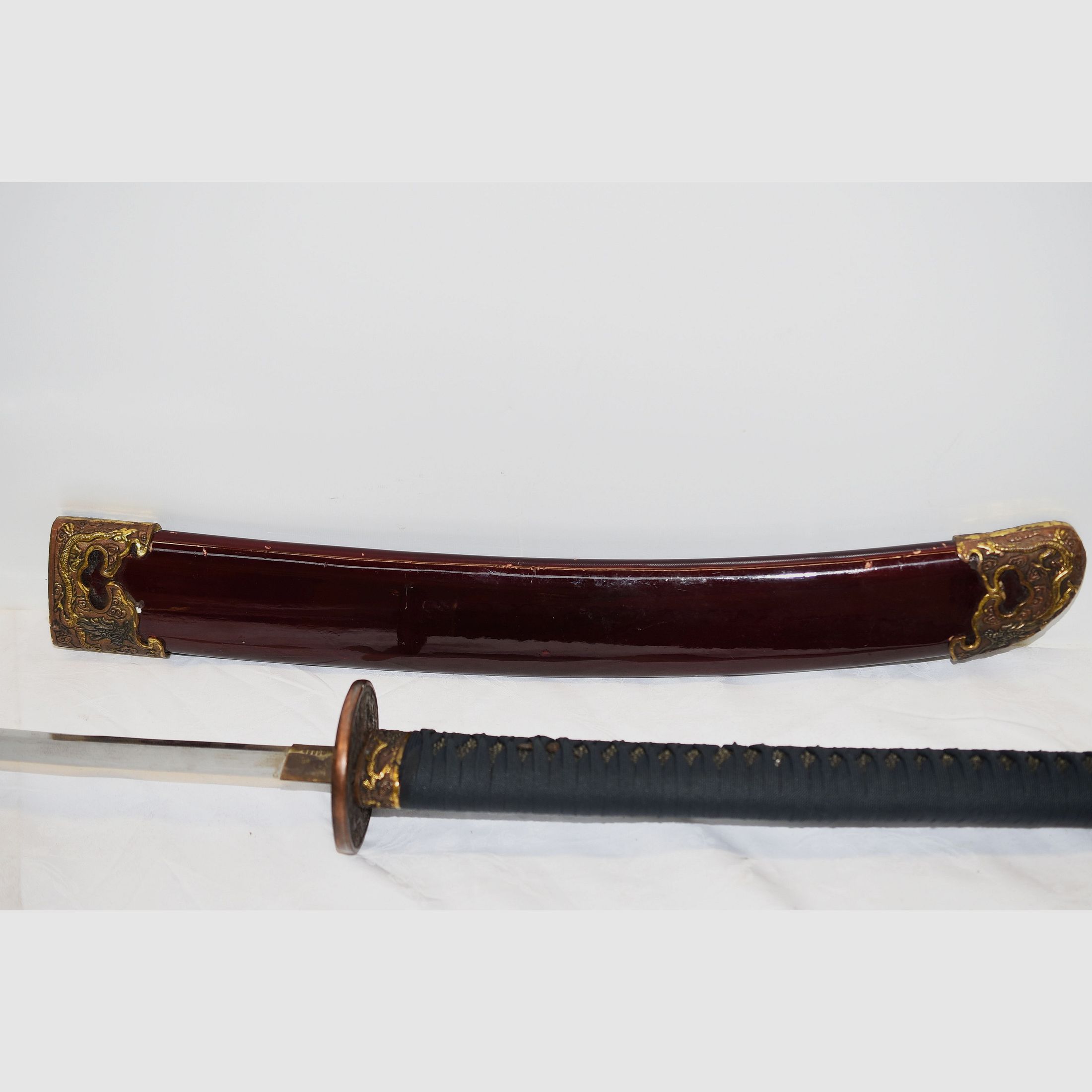 épée japonaise, katana, nagamaki, gravure 99999 sur la lame