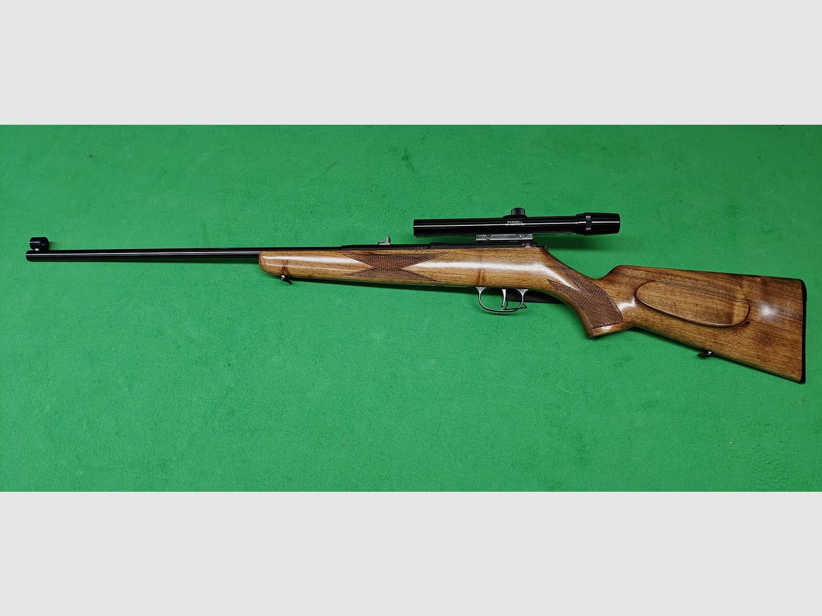 Carabina de pequeño calibre de un solo tiro con visor