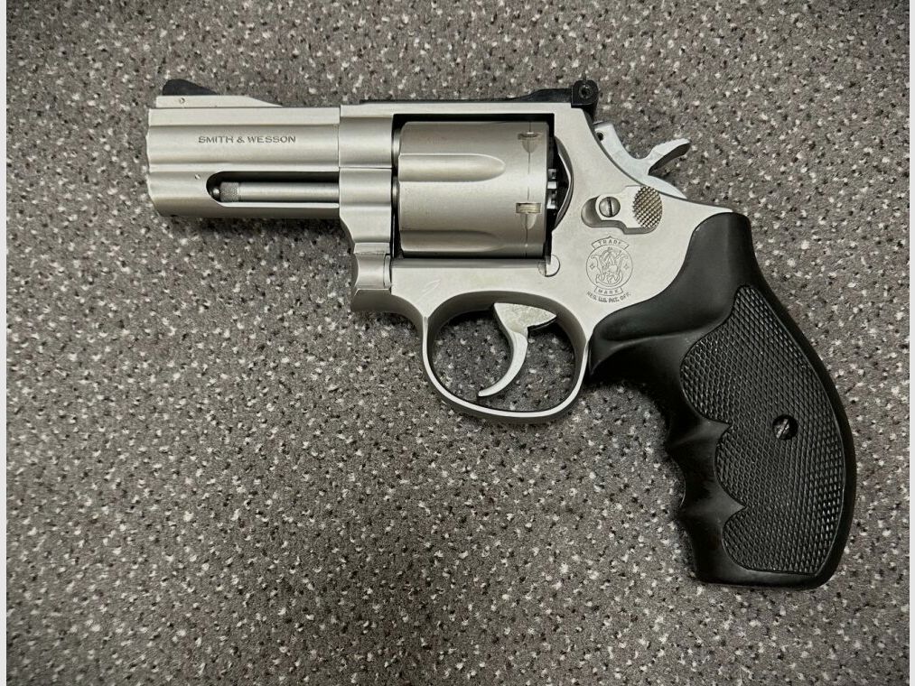 S&W Smith & Wesson 686 - 3 Security Special