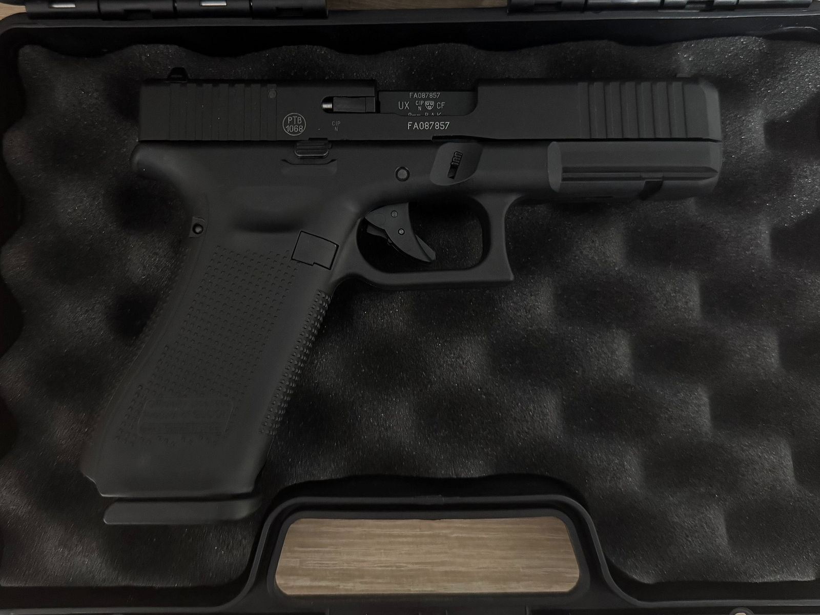 Glock 17 Gen5 pistola de fogueo 9mm P.A.K.