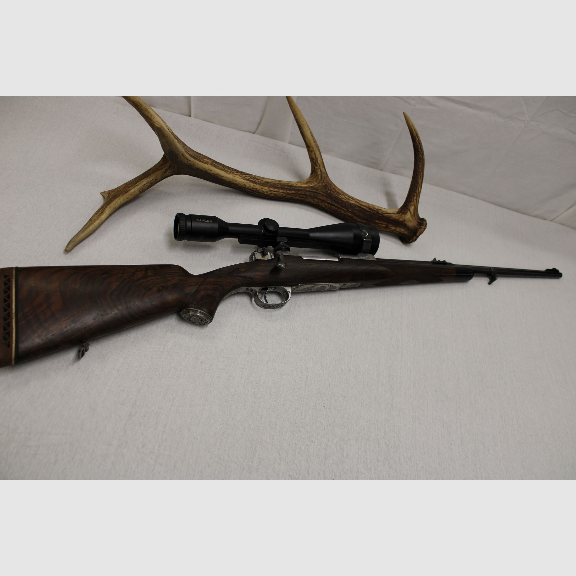 Bolt-action rifle Mauser DWM Luxus rifle 9,3 x 62 Keiler rifle with engraving rarity Kahles 8 x 56 red dot sight