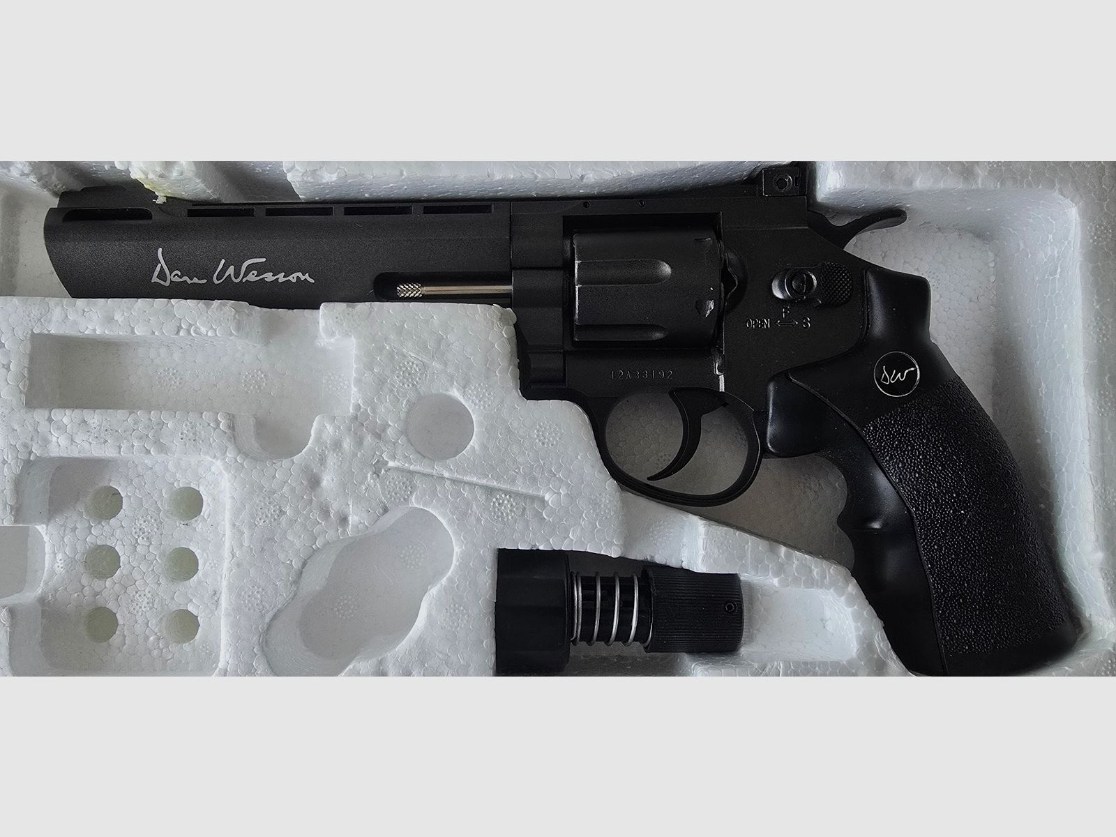 Softair Dan Wesson 6" w.Neu 1x benutzt in OVP