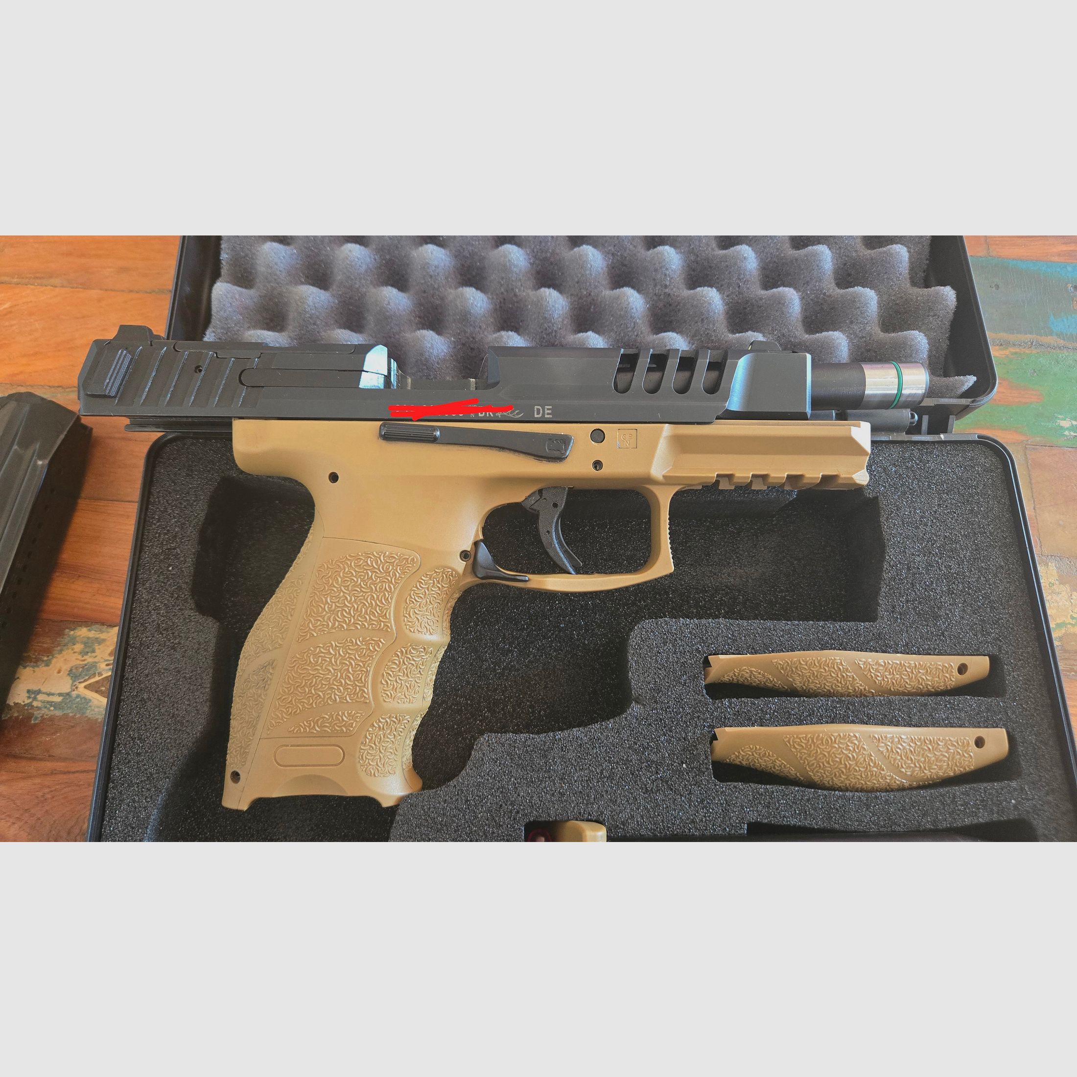 Heckler & Koch SFP9 L OR – modèle spécial en RAL 8000 (Sable)