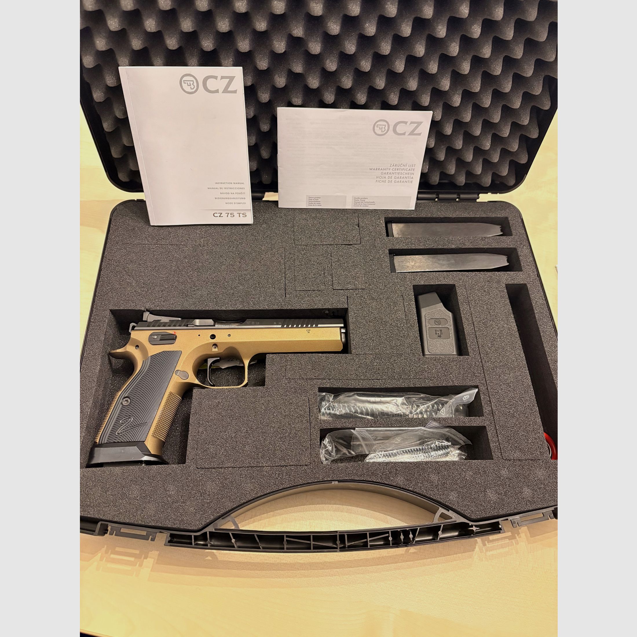 CZ TS 2 Bronze - Beamtenwaffe 