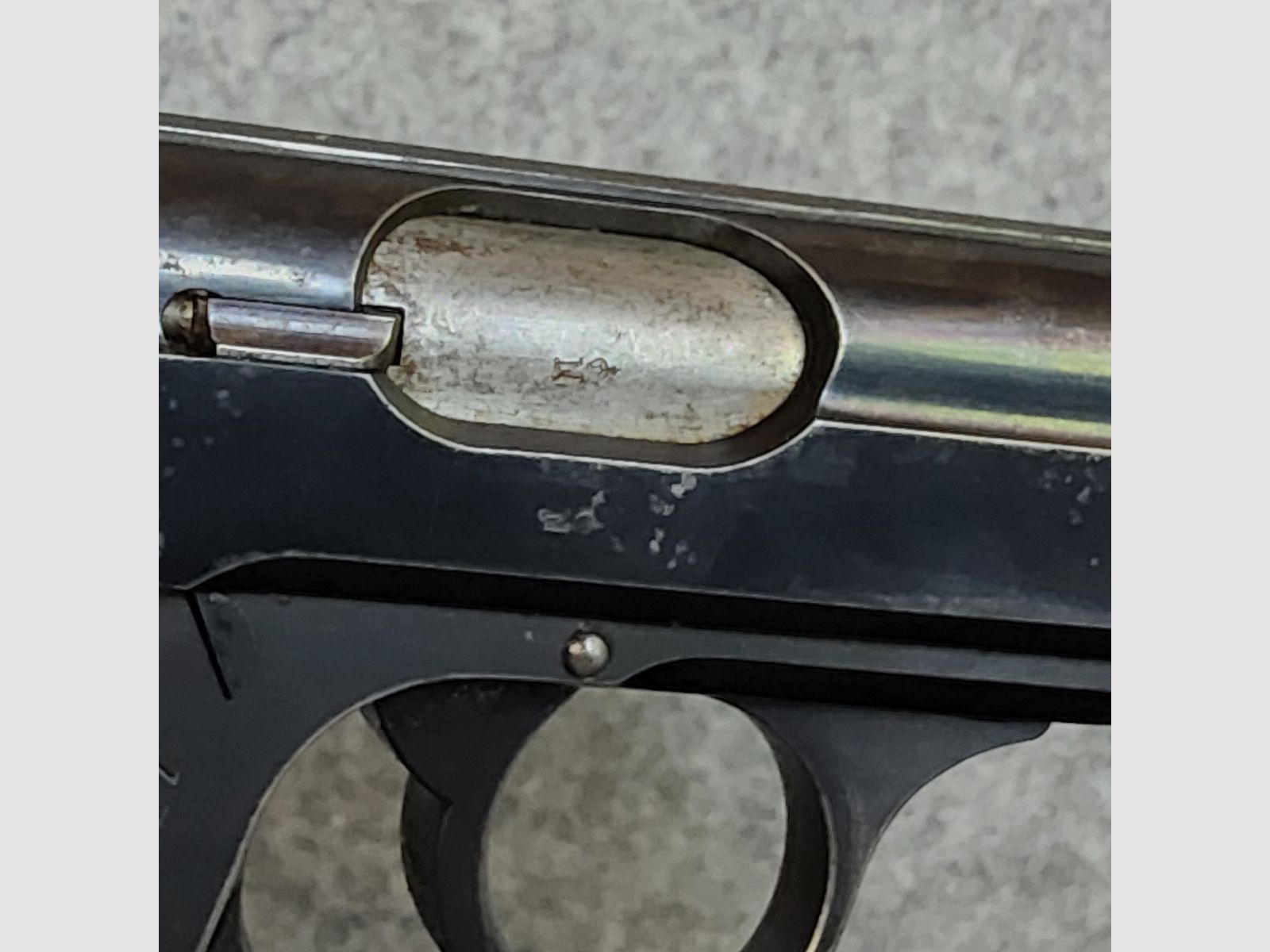 Walther Zella- Mehlis PPK- 90 ° Sicherung